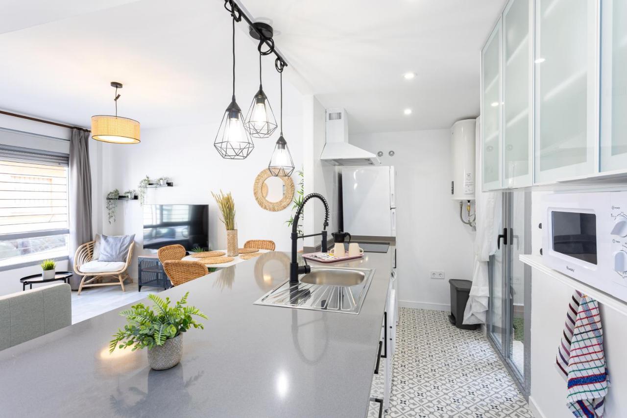 Holidays2Malaga Olletas 2 Bedrooms & 2 Bathrooms With Patio Málaga Exterior foto